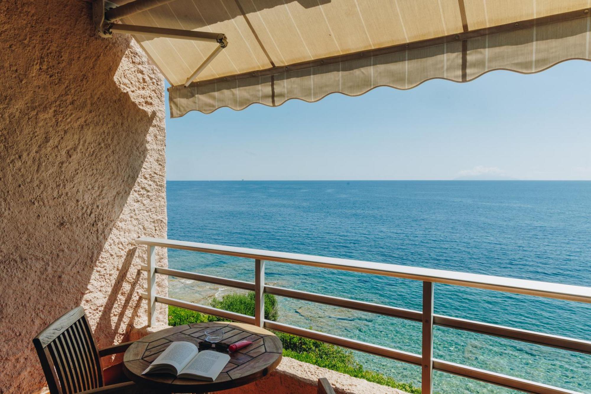 Alivi Hotel Ville-di-Pietrabugno Ngoại thất bức ảnh
