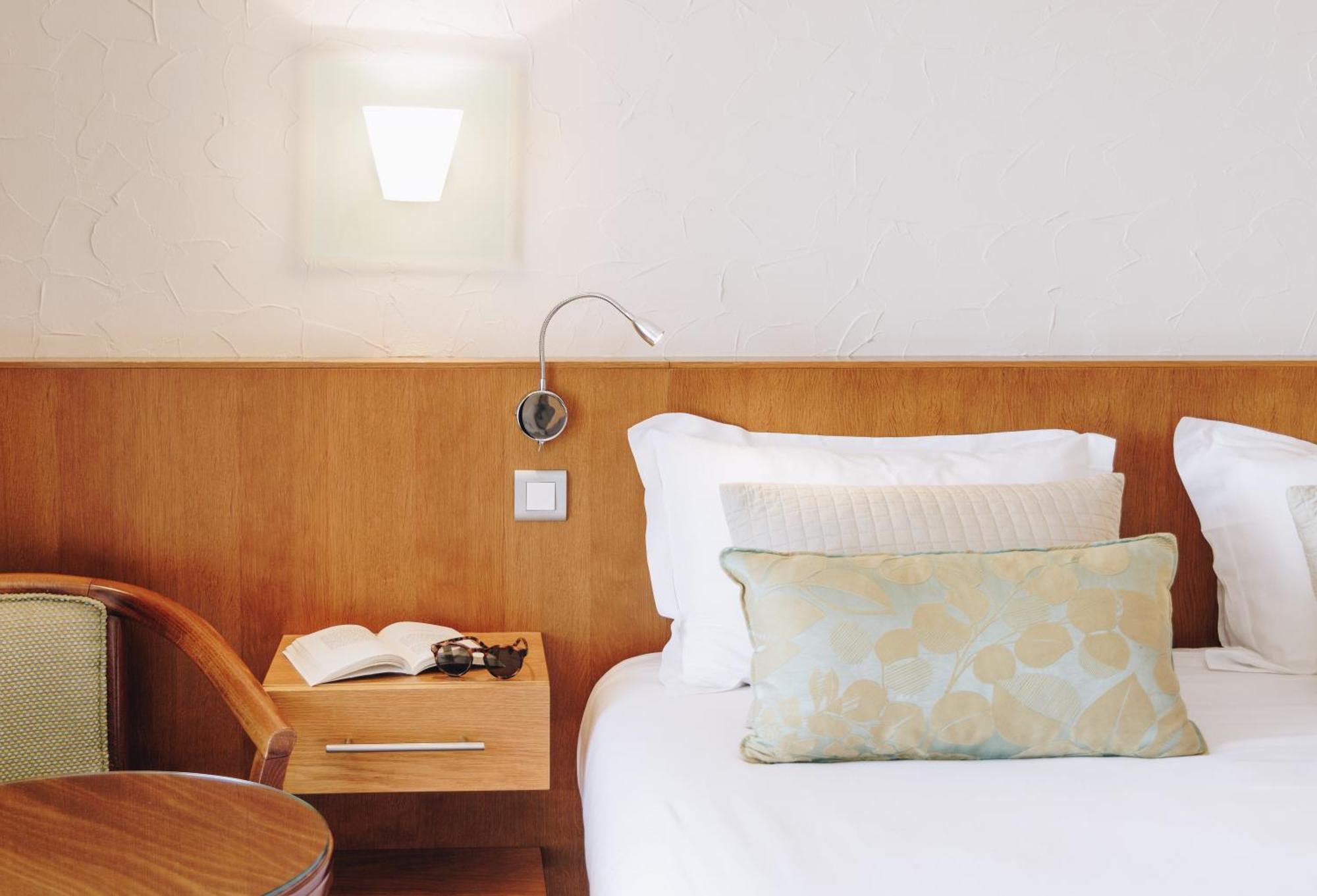 Alivi Hotel Ville-di-Pietrabugno Ngoại thất bức ảnh