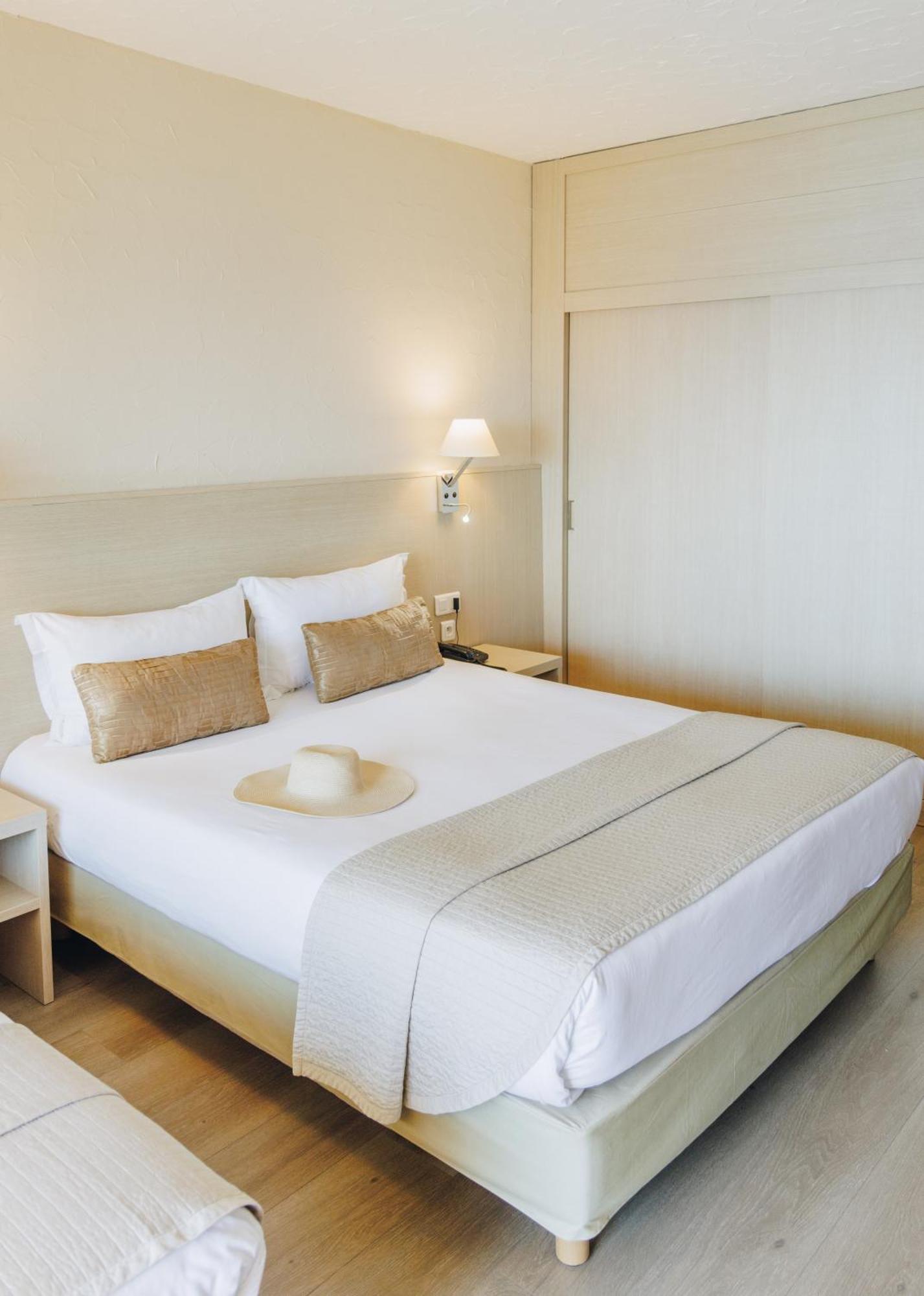 Alivi Hotel Ville-di-Pietrabugno Ngoại thất bức ảnh