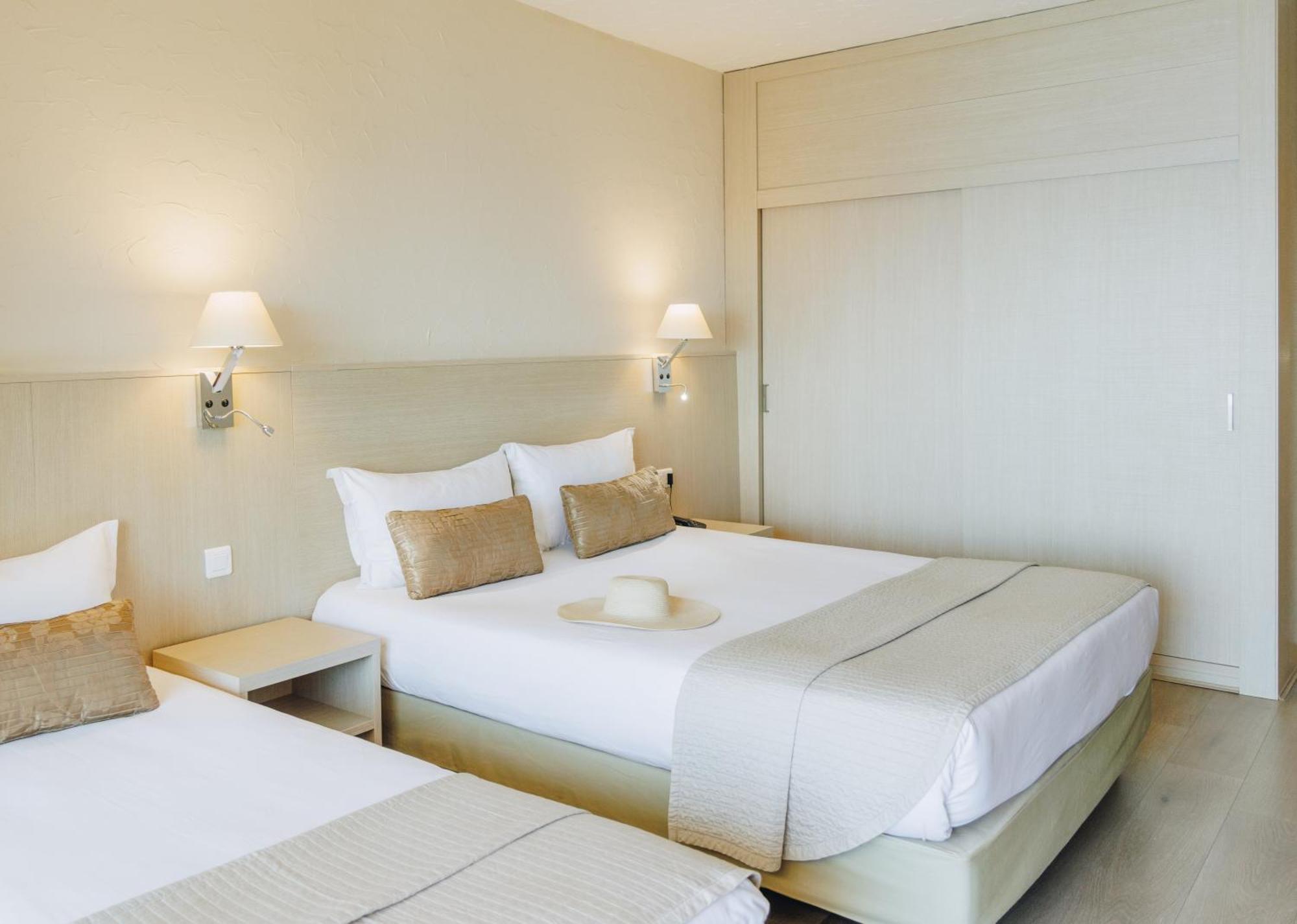 Alivi Hotel Ville-di-Pietrabugno Ngoại thất bức ảnh