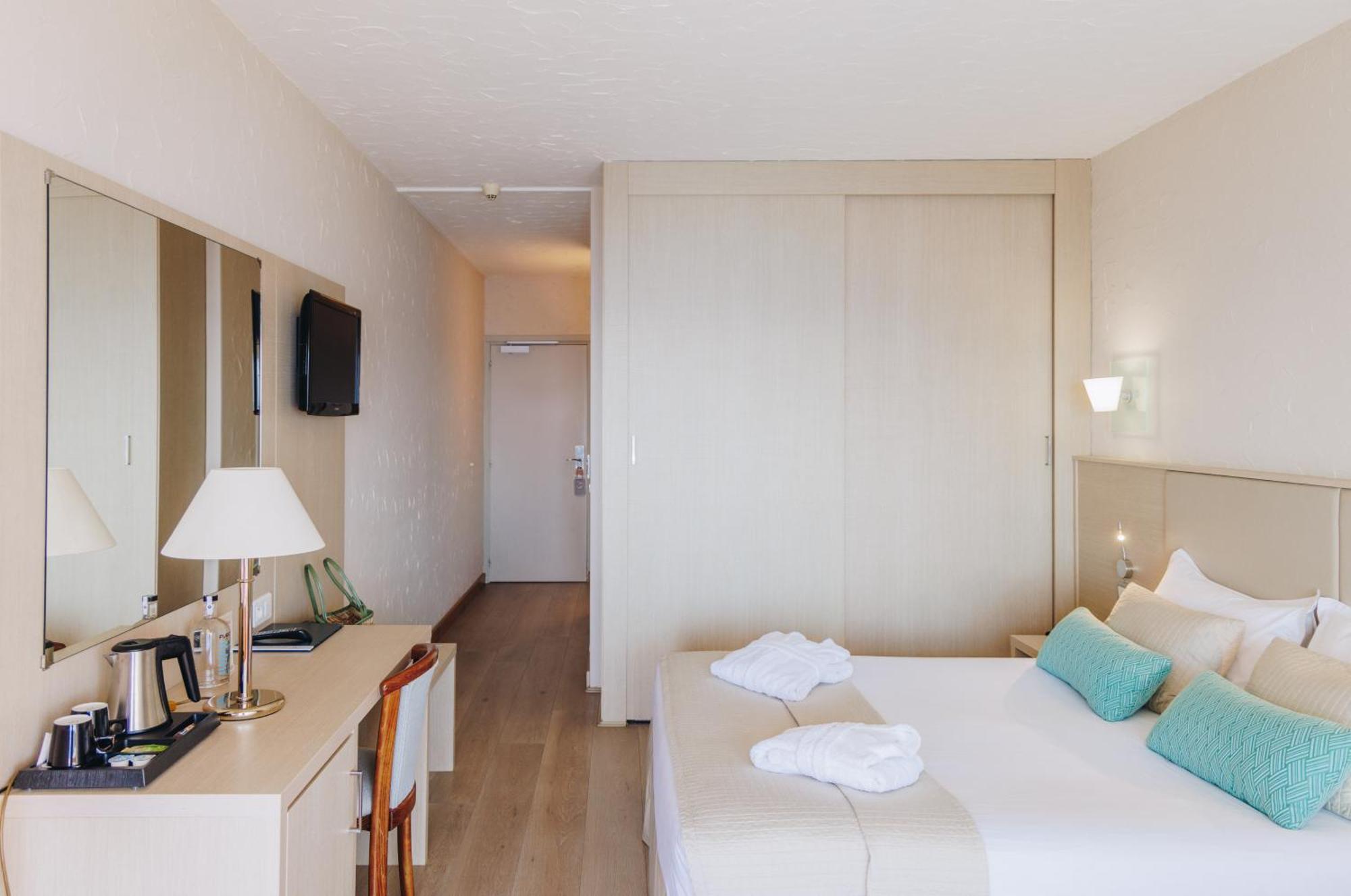 Alivi Hotel Ville-di-Pietrabugno Ngoại thất bức ảnh